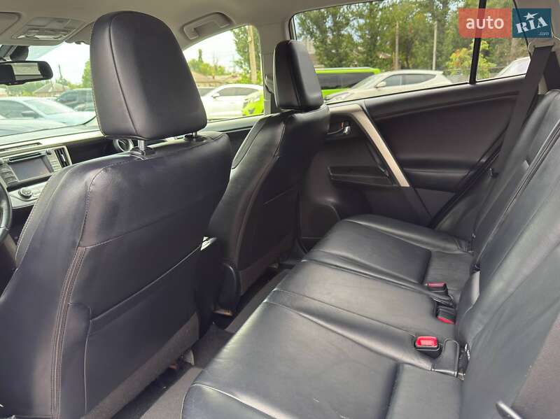 Позашляховик / Кросовер Toyota RAV4 2013 в Харкові