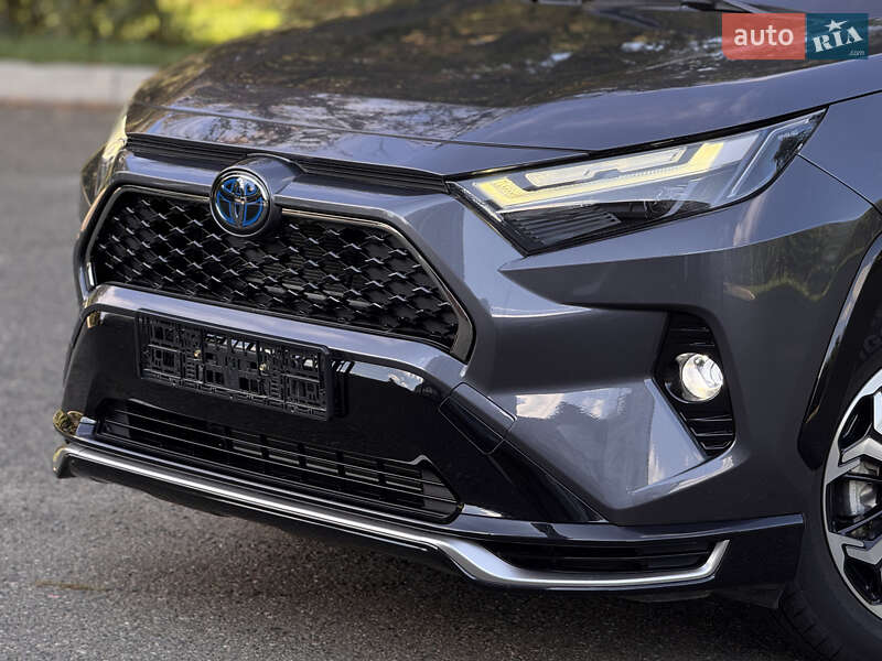 Внедорожник / Кроссовер Toyota RAV4 2022 в Одессе