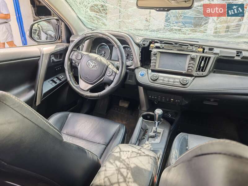 Внедорожник / Кроссовер Toyota RAV4 2017 в Николаеве