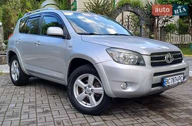 Внедорожник / Кроссовер Toyota RAV4 2006 в 