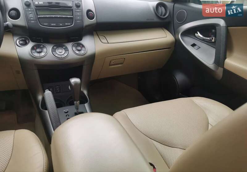 Внедорожник / Кроссовер Toyota RAV4 2012 в Черновцах фото 3 Внедорожник / Кроссовер Toyota RAV4 2012 в Черновцах