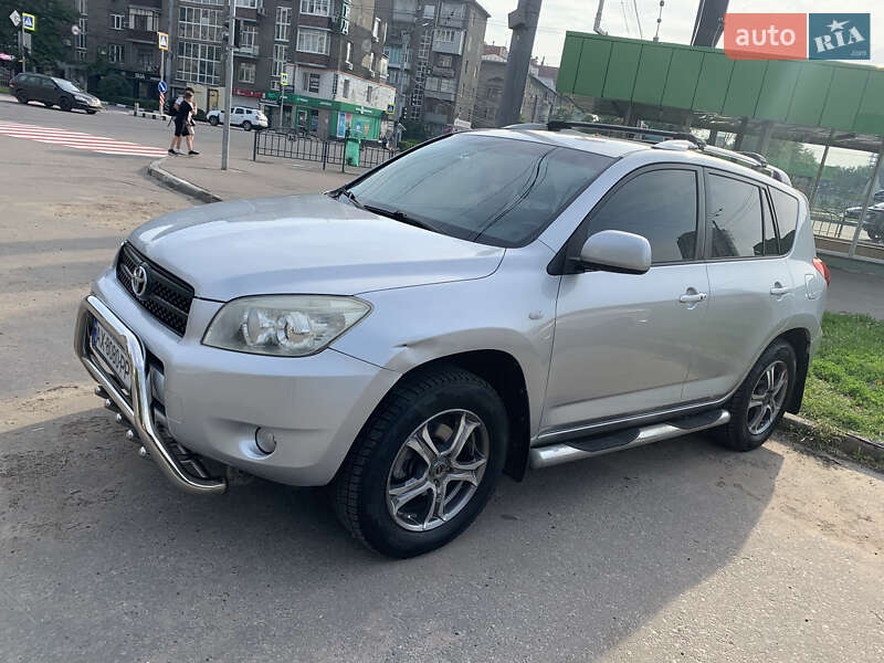 Внедорожник / Кроссовер Toyota RAV4 2006 в Харькове