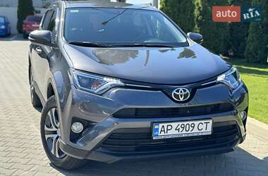 Внедорожник / Кроссовер Toyota RAV4 2016 в Киеве