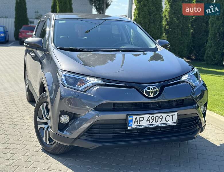 Toyota RAV4 2016