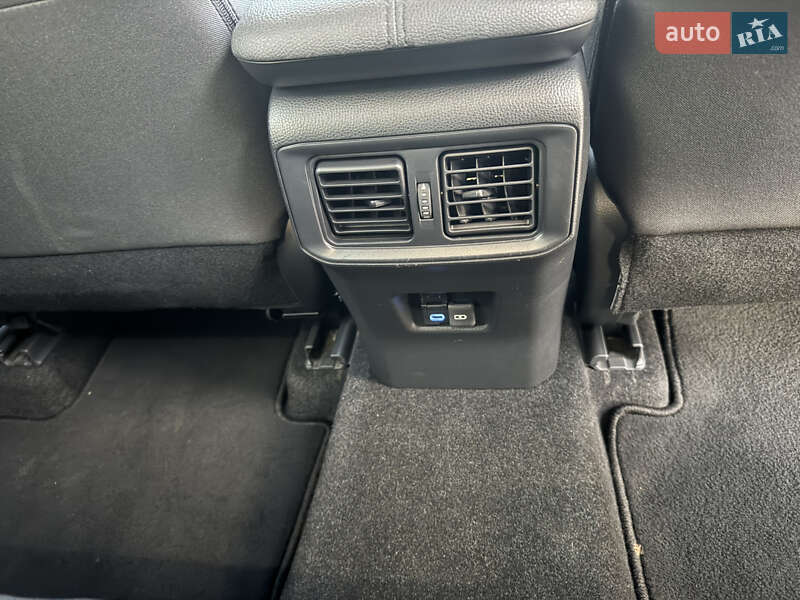 Внедорожник / Кроссовер Toyota RAV4 2022 в Николаеве