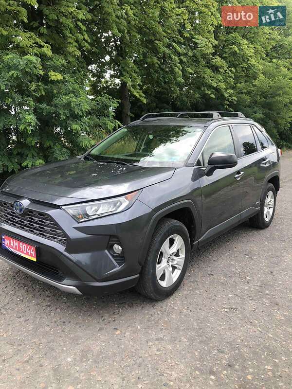 Позашляховик / Кросовер Toyota RAV4 2019 в Сокалі