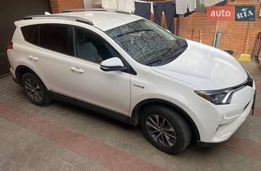 Позашляховик / Кросовер Toyota RAV4 2018 в Дніпрі