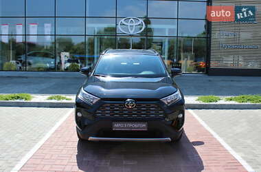 Внедорожник / Кроссовер Toyota RAV4 2020 в 
