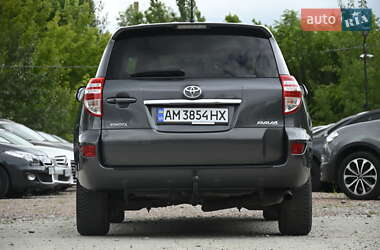 Позашляховик / Кросовер Toyota RAV4 2012 в 