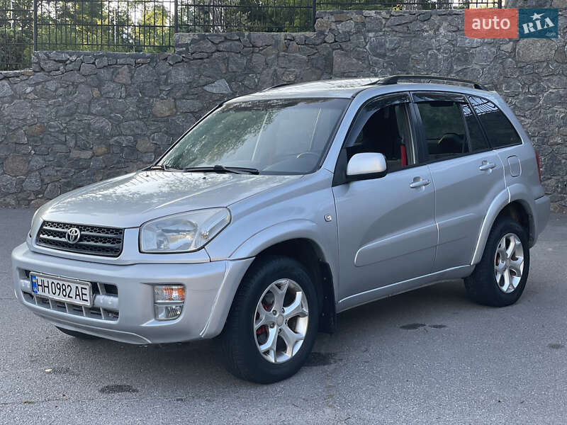 Toyota RAV4 2003