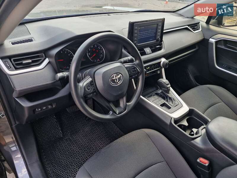 Позашляховик / Кросовер Toyota RAV4 2019 в Миколаєві