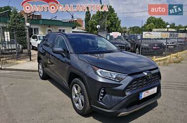 Внедорожник / Кроссовер Toyota RAV4 2019 в Николаеве
