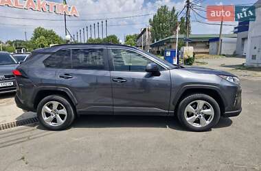 Позашляховик / Кросовер Toyota RAV4 2019 в Миколаєві