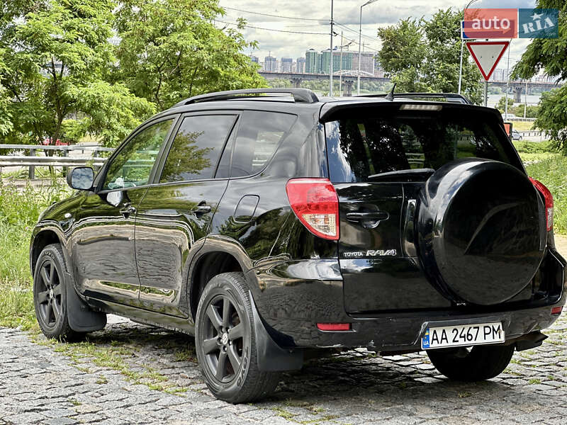 Позашляховик / Кросовер Toyota RAV4 2006 в Києві