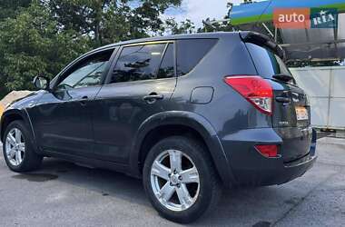 Внедорожник / Кроссовер Toyota RAV4 2006 в 