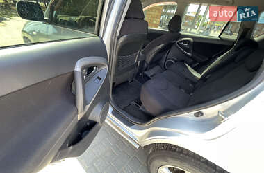 Внедорожник / Кроссовер Toyota RAV4 2007 в 