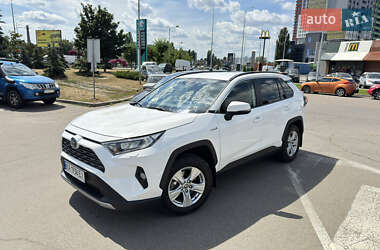 Внедорожник / Кроссовер Toyota RAV4 2021 в Киеве