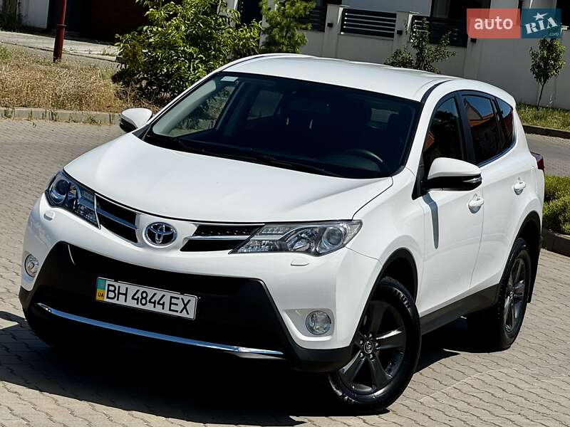 Toyota RAV4 2015