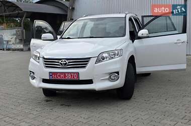 Внедорожник / Кроссовер Toyota RAV4 2011 в 
