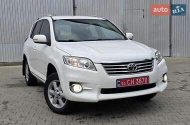 Внедорожник / Кроссовер Toyota RAV4 2011 в 