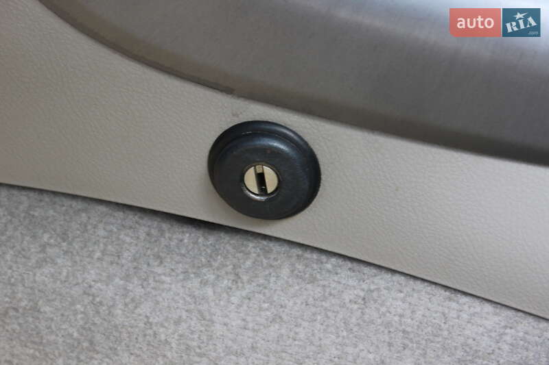 Внедорожник / Кроссовер Toyota RAV4 2007 в Днепре