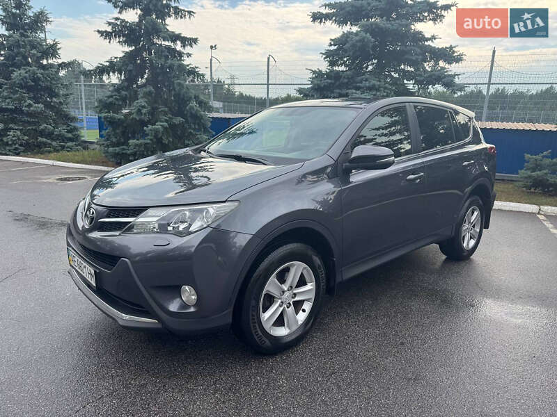 Внедорожник / Кроссовер Toyota RAV4 2014 в Киеве