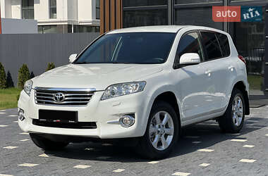 Внедорожник / Кроссовер Toyota RAV4 2010 в Ужгороде