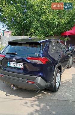 Внедорожник / Кроссовер Toyota RAV4 2019 в Врадиевке