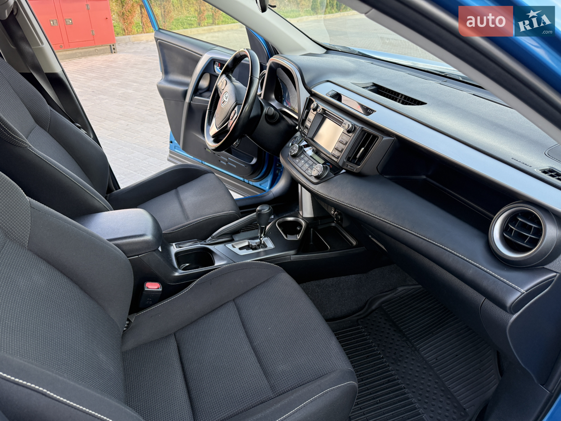 2017 Toyota RAV 4 - мініатюра 14