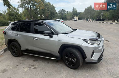 Позашляховик / Кросовер Toyota RAV4 2020 в Запоріжжі