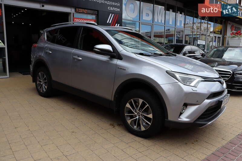 Позашляховик / Кросовер Toyota RAV4 2018 в Львові