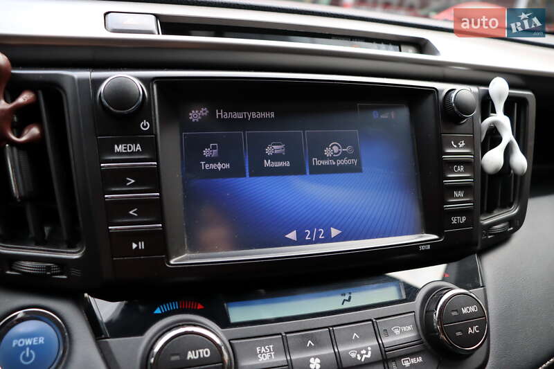 Позашляховик / Кросовер Toyota RAV4 2018 в Львові