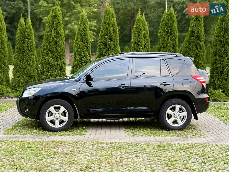 Позашляховик / Кросовер Toyota RAV4 2008 в Харкові