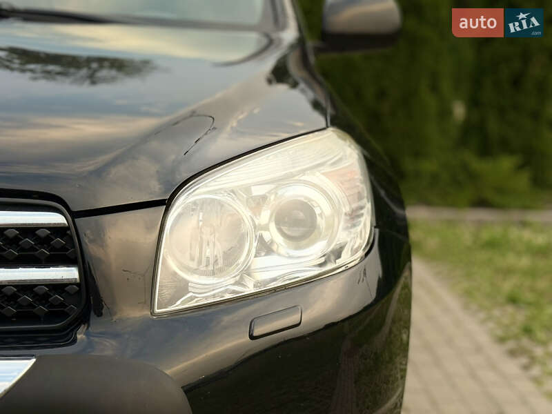 Позашляховик / Кросовер Toyota RAV4 2008 в Харкові