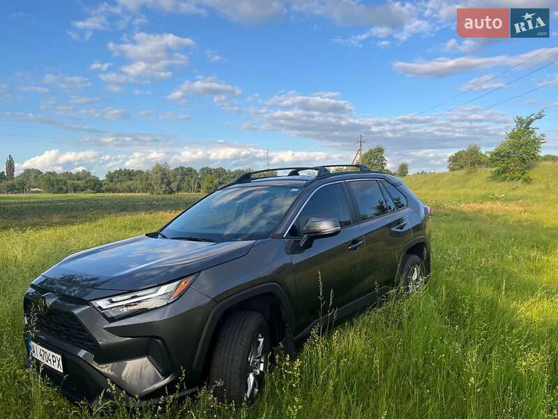 Позашляховик / Кросовер Toyota RAV4 2024 в Білопіллі