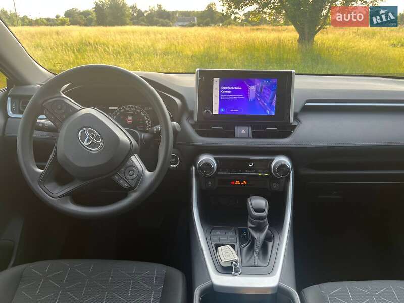 Позашляховик / Кросовер Toyota RAV4 2024 в Білопіллі