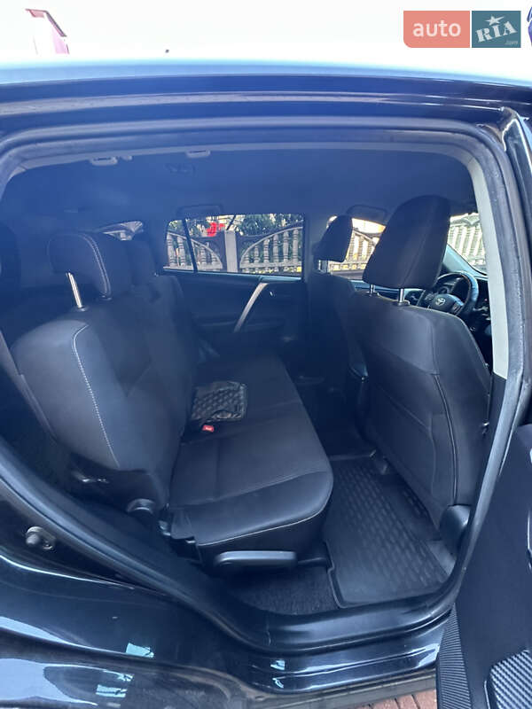 Позашляховик / Кросовер Toyota RAV4 2013 в Ковелі фото 13 Позашляховик / Кросовер Toyota RAV4 2013 в Ковелі