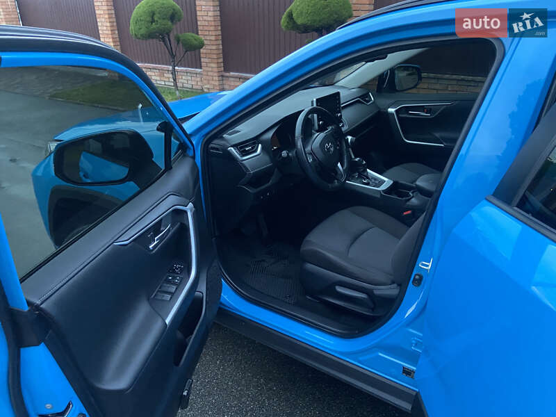 Позашляховик / Кросовер Toyota RAV4 2019 в Києві фото 8 Позашляховик / Кросовер Toyota RAV4 2019 в Києві
