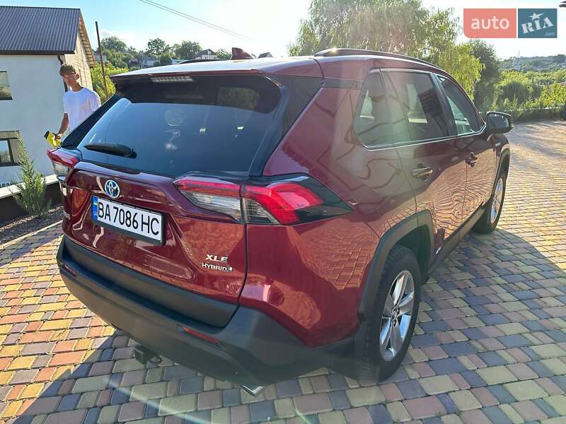 Позашляховик / Кросовер Toyota RAV4 2019 в Умані