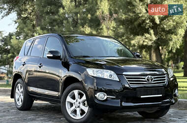 Внедорожник / Кроссовер Toyota RAV4 2010 в Киеве