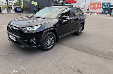 Внедорожник / Кроссовер Toyota RAV4 2020 в Львове