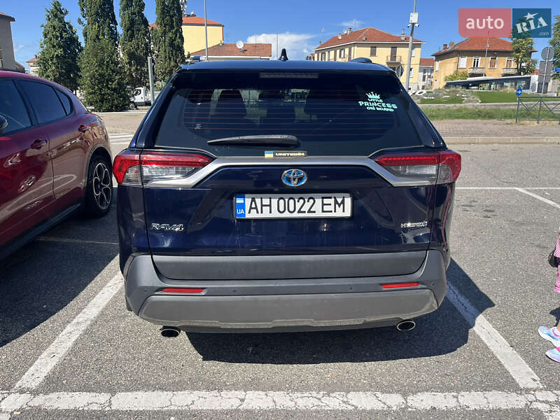 Позашляховик / Кросовер Toyota RAV4 2019 в Одесі