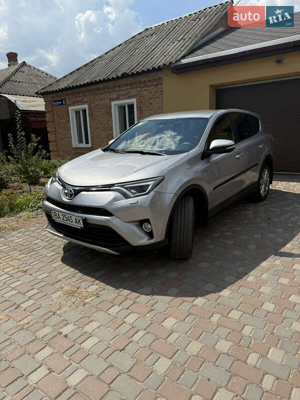 Позашляховик / Кросовер Toyota RAV4 2016 в Кропивницькому