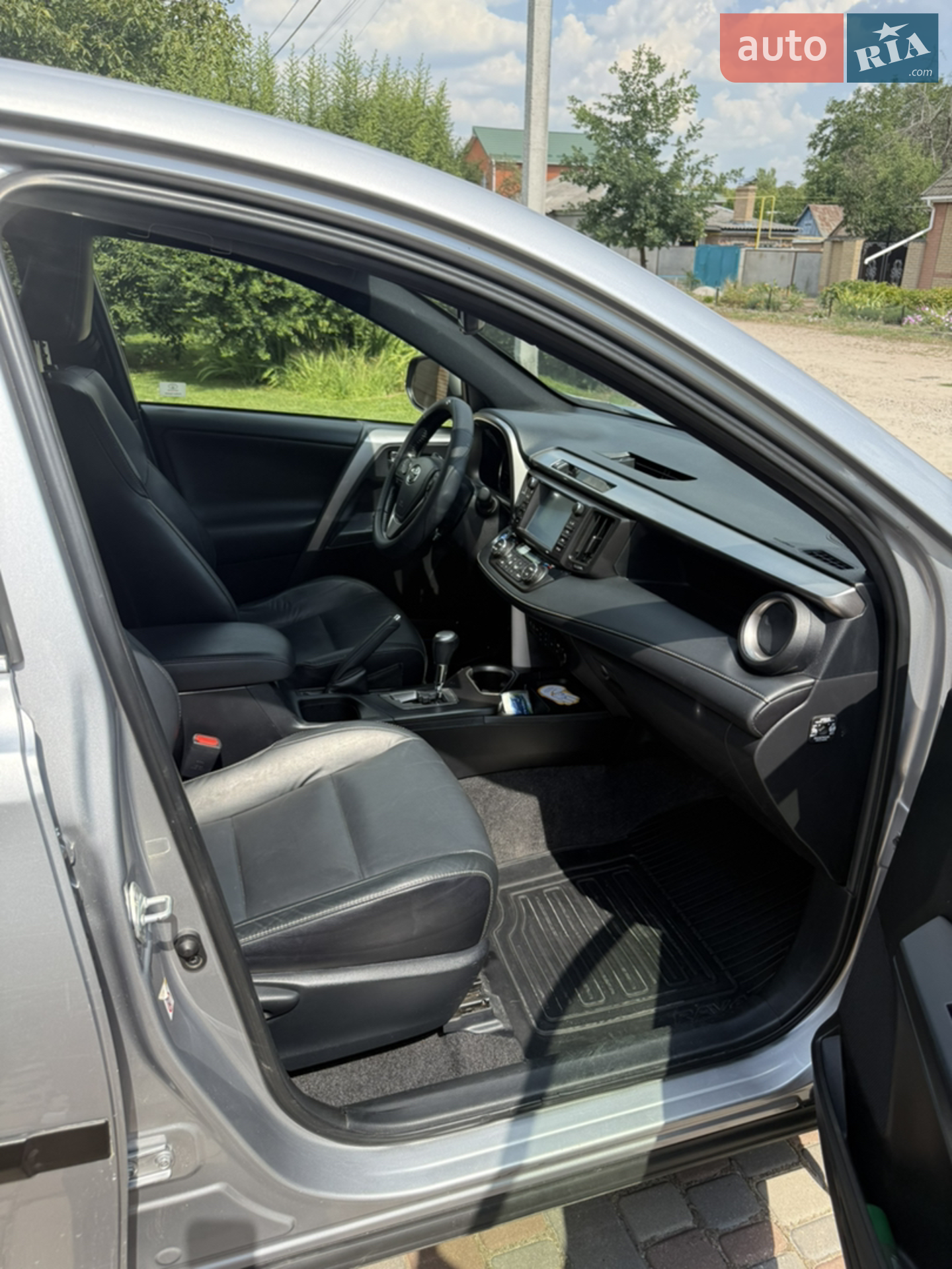 2016 Toyota RAV 4 - мініатюра 10