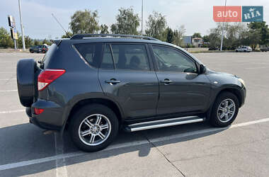 Внедорожник / Кроссовер Toyota RAV4 2007 в 