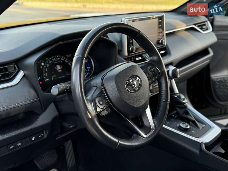 Внедорожник / Кроссовер Toyota RAV4 2020 в Александрие фото 23 Внедорожник / Кроссовер Toyota RAV4 2020 в Александрие