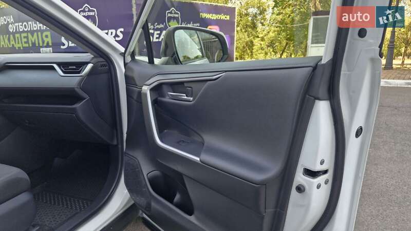 Внедорожник / Кроссовер Toyota RAV4 2020 в Одессе фото 25 Внедорожник / Кроссовер Toyota RAV4 2020 в Одессе