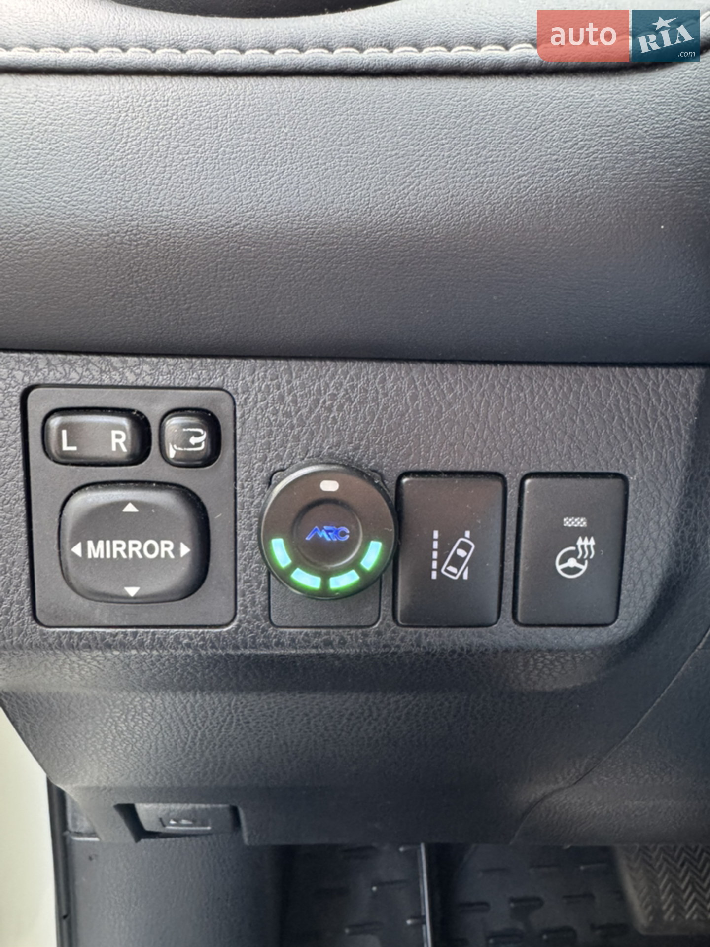 2018 Toyota RAV 4 - мініатюра 7