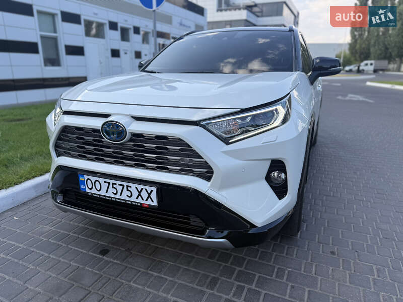 Позашляховик / Кросовер Toyota RAV4 2019 в Одесі