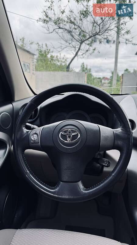 Позашляховик / Кросовер Toyota RAV4 2007 в Києві фото 31 Позашляховик / Кросовер Toyota RAV4 2007 в Києві